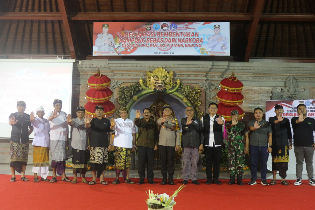 Kegiatan Pengukuhan Kampung Bebas dari Narkoba di Desa Dalung